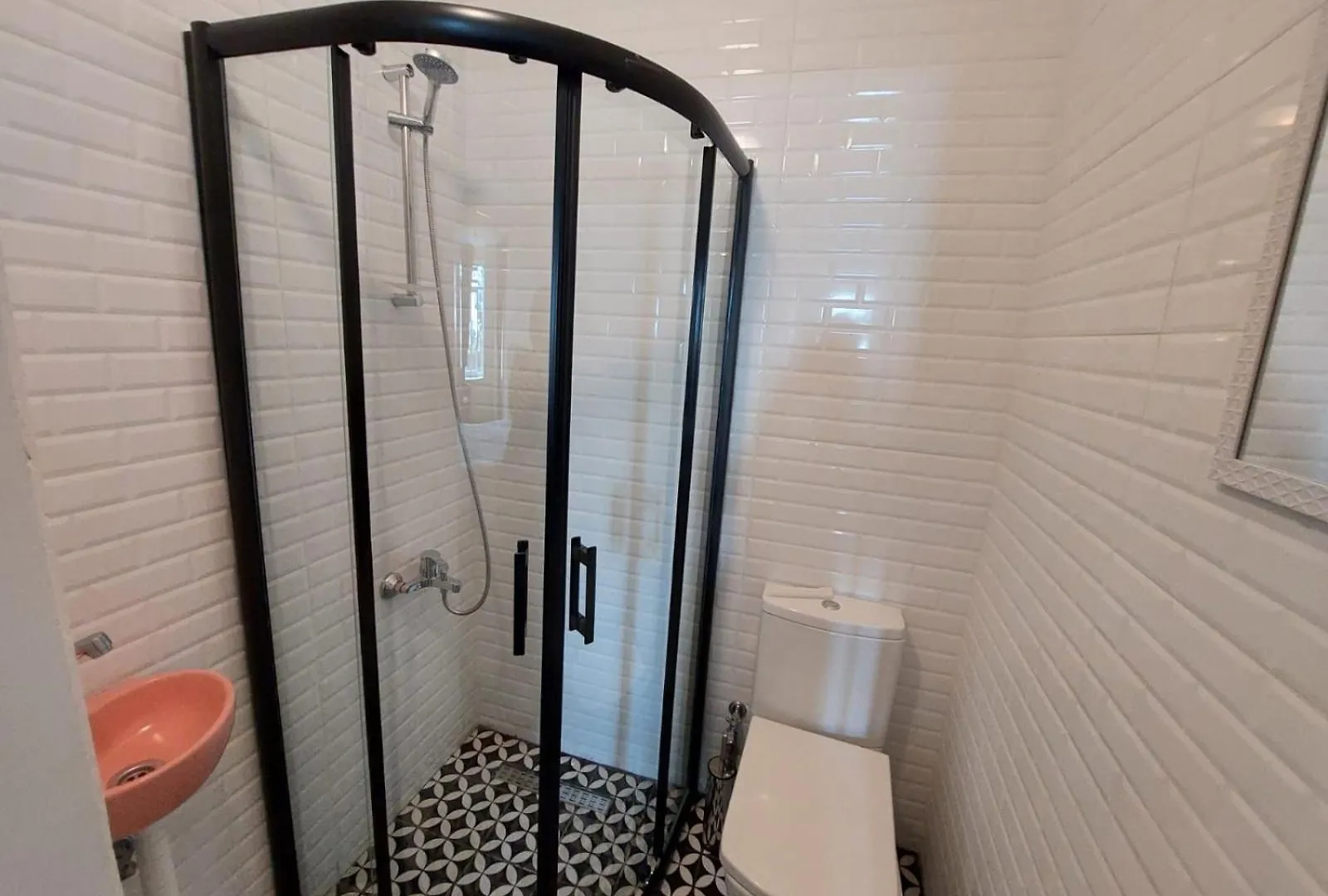 Stone Garden Apartment In The Heart Of The City Istanbul